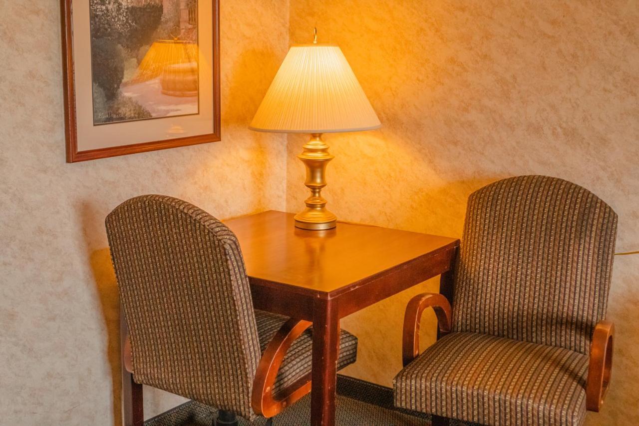 Colfax Inn Екстериор снимка