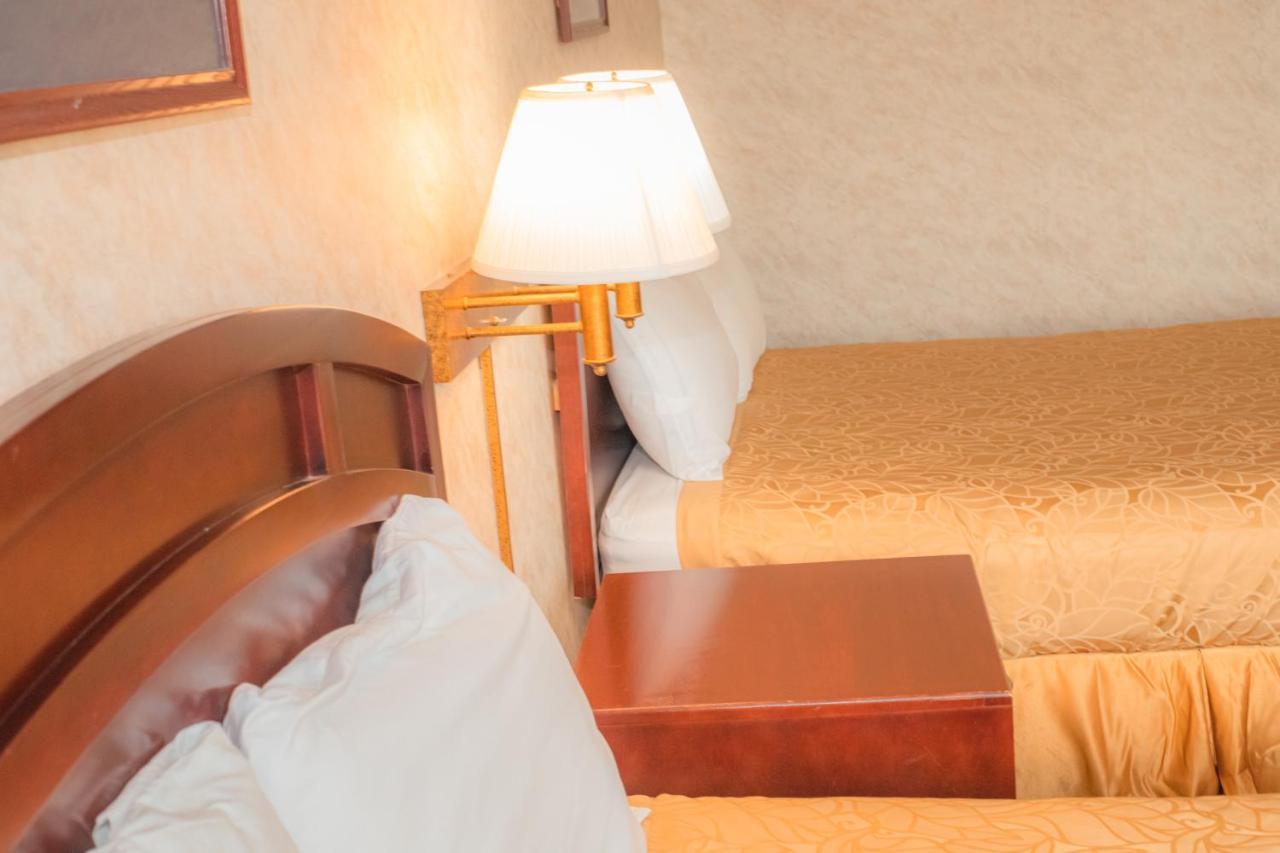 Colfax Inn Екстериор снимка